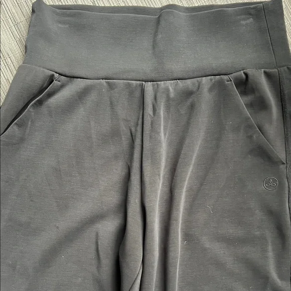 Prana Black Soft Wide Leg Pants. Size Medium - Picture 2 of 7